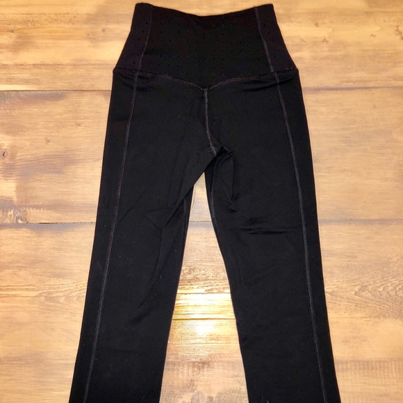 Size small  Nike Super High Rise Legging Capris - Picture 6 of 8